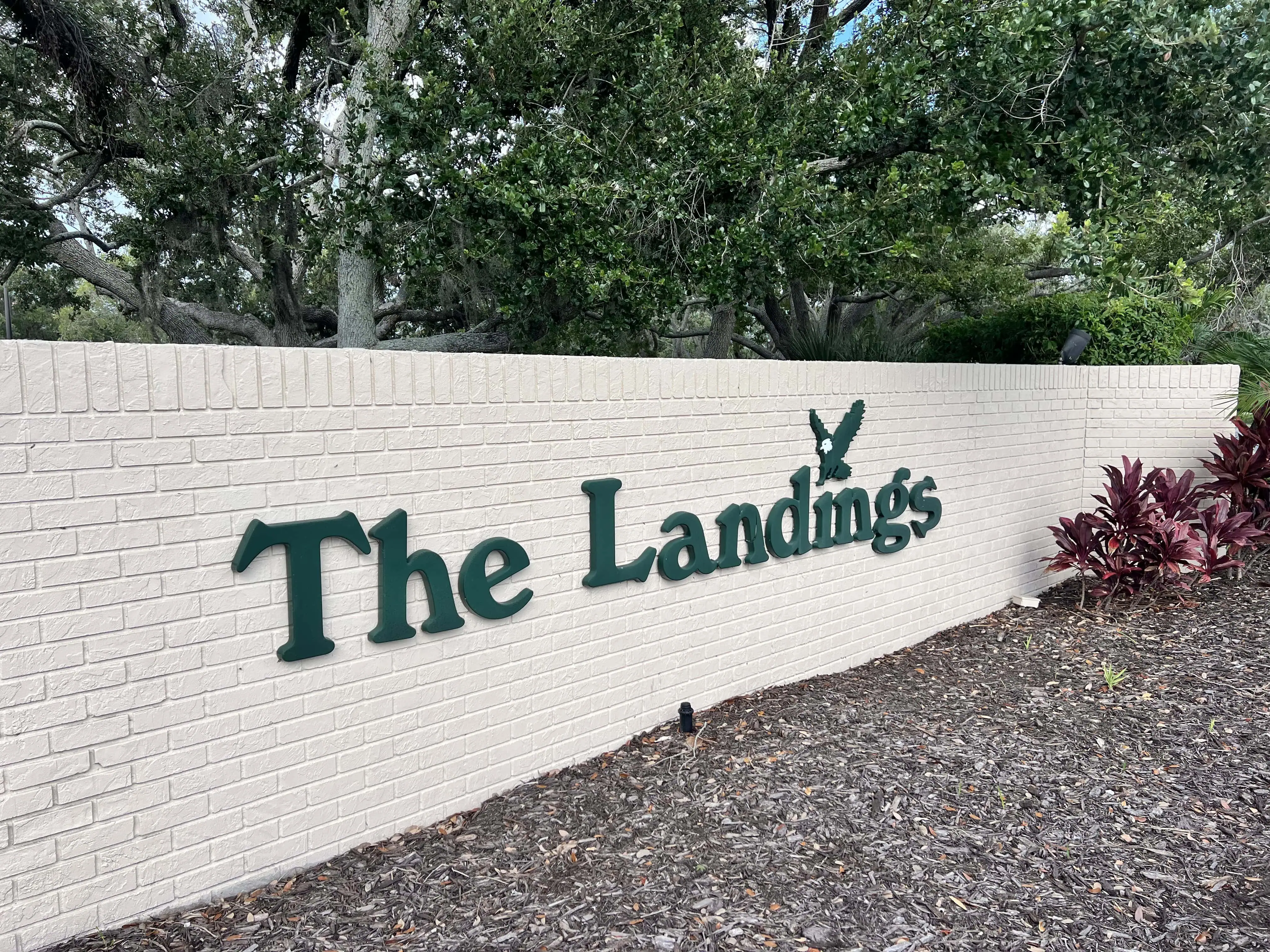The Landings Country Club Entrance Sign